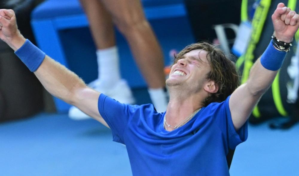 Rublev revient de loin face à Rune 