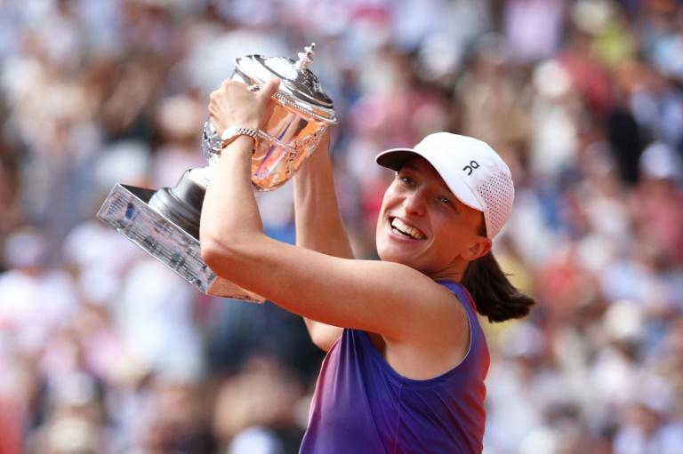 Swiatek, bien trop forte, remporte son 4e titre à Roland-Garros !