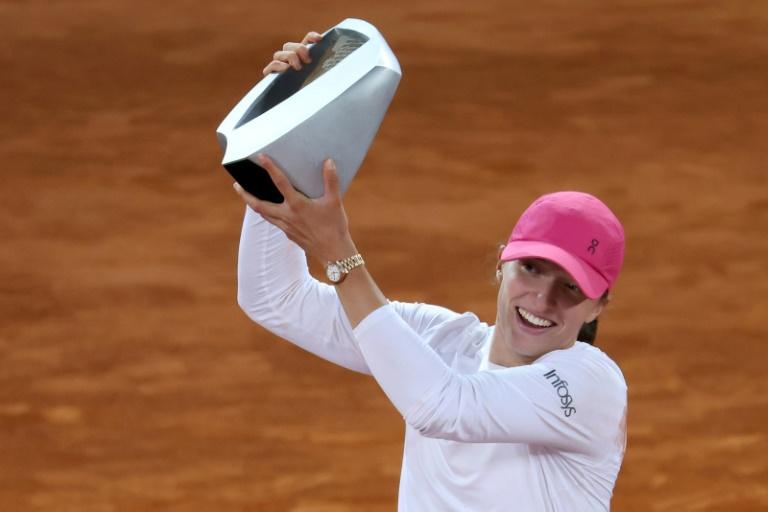 Héroïque, Swiatek remporte Madrid face à Sabalenka ! 