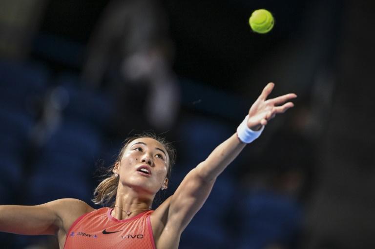 Forfaits en série : la fin de saison de Qinwen Zheng vire au cauchemar