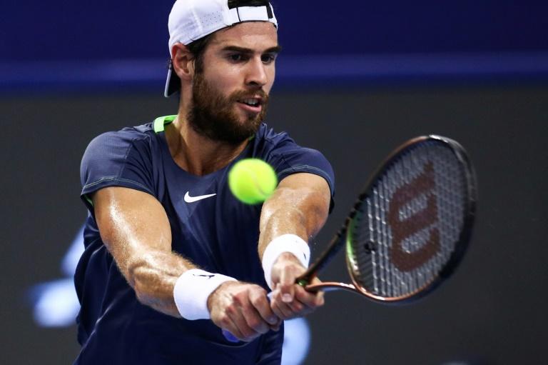 Khachanov se rassure et rejoint les quarts de finale