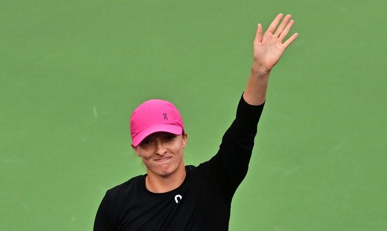 Swiatek se débarrasse facilement de Sramkova et fonce vers le troisième tour de l’Open d’Australie