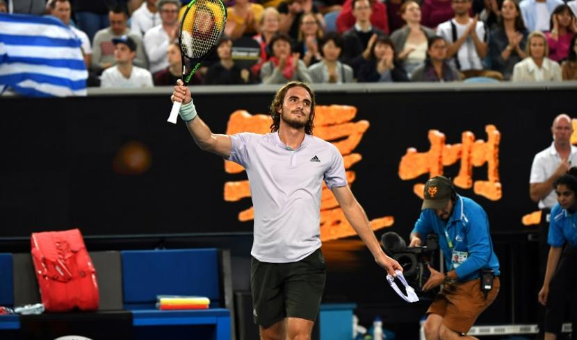 Tsitsipas rejoint Raonic sans combattre à Melbourne