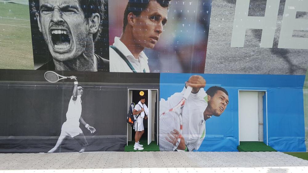 Tsonga s'affiche en bonne compagnie au Queen's sur cette photo publiée via Twitter
