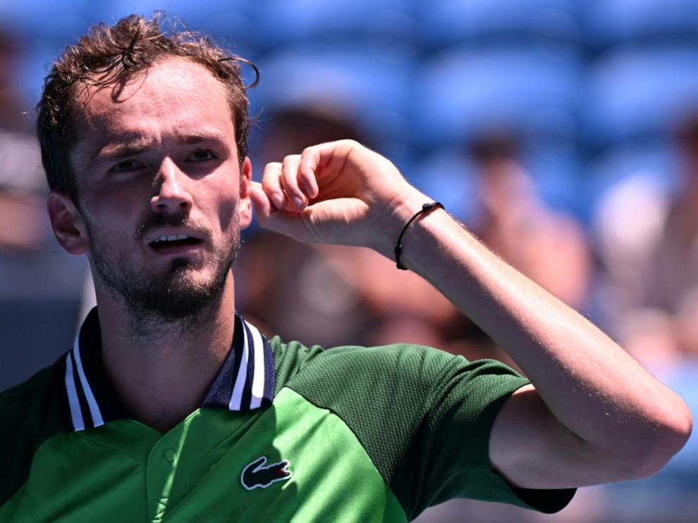 Vidéo - Federer bluffé par Medvedev : la volée rétro qui avait enflammé Shanghai en 2018