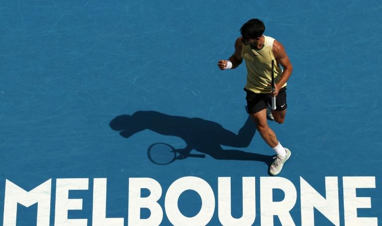 Vidéo - Alcaraz à l’entraînement avec Mpetshi Perricard à Melbourne