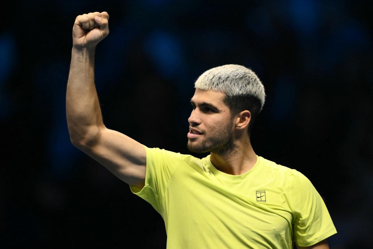 ATP Finals : Alcaraz expédie Auger-Aliassime et décroche une nouvelle finale face à Sinner