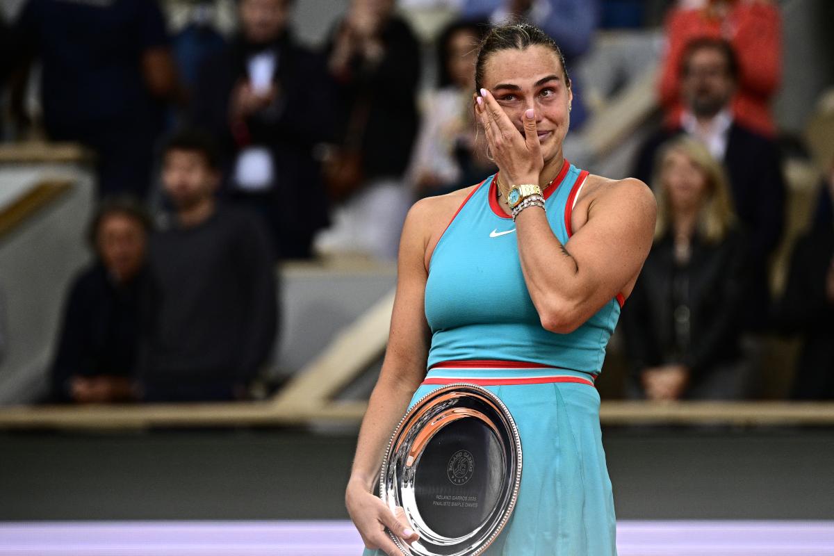 Vidéo – « Je suis désolée d'avoir joué un tennis aussi horrible », l’émotion de Sabalenka pendant son discours 