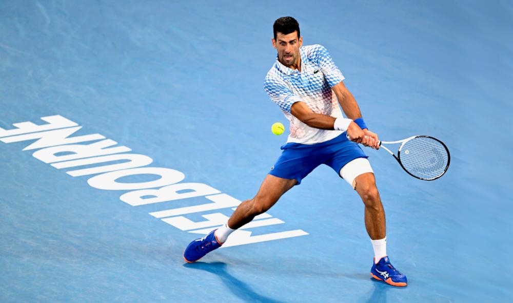 Djokovic un pied en finale 