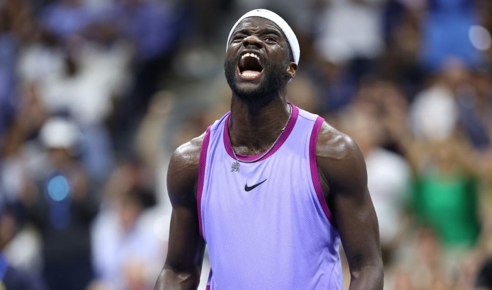 Rinderknech s'incline à l'Open d'Australie face à Tiafoe, qui a été pris de vomissements