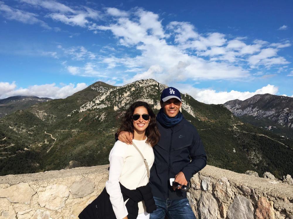 Et, pendant ce temps-là, Nadal s'offre une journée de détente en amoureux dans le sud-est de la France