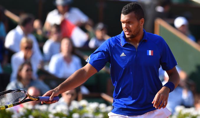 Ça cogne dur entre Tsonga et Murray sur le gazon du Queen's