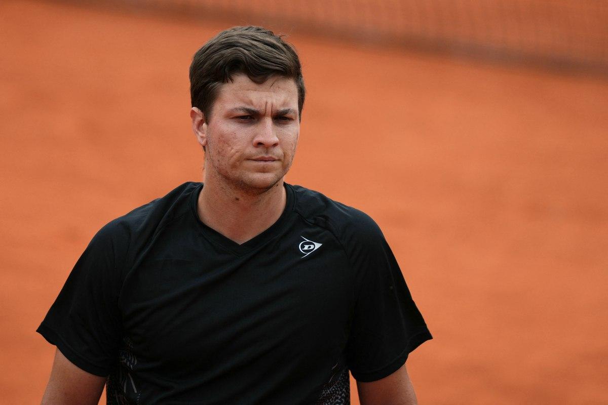 Video - Kecmanovic's Magnificent Tweener to Save a Match Point in Tokyo 2022