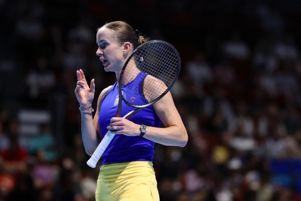 كأس بي جي كي 2025: سفيتولينا محطمة بعد إقصاء أوكرانيا: أشعر وكأنني خذلت بلدي