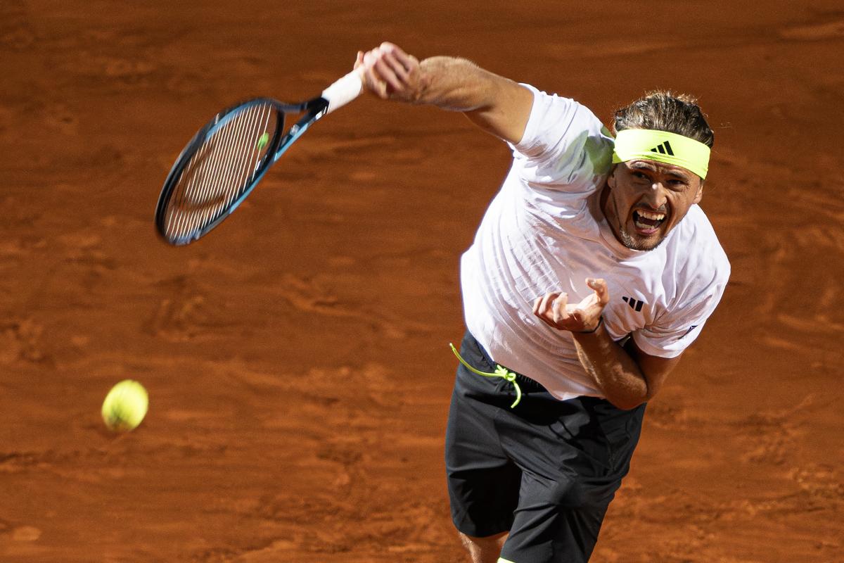 « J’ai eu des problèmes de dos, j’ai reçu deux injections », déclare Zverev après sa défaite face à Fritz