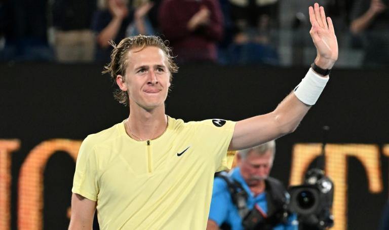 Vidéo - Le fair-play de Korda, qui accepte de rejouer un point contre Monfils à la reprise du jeu