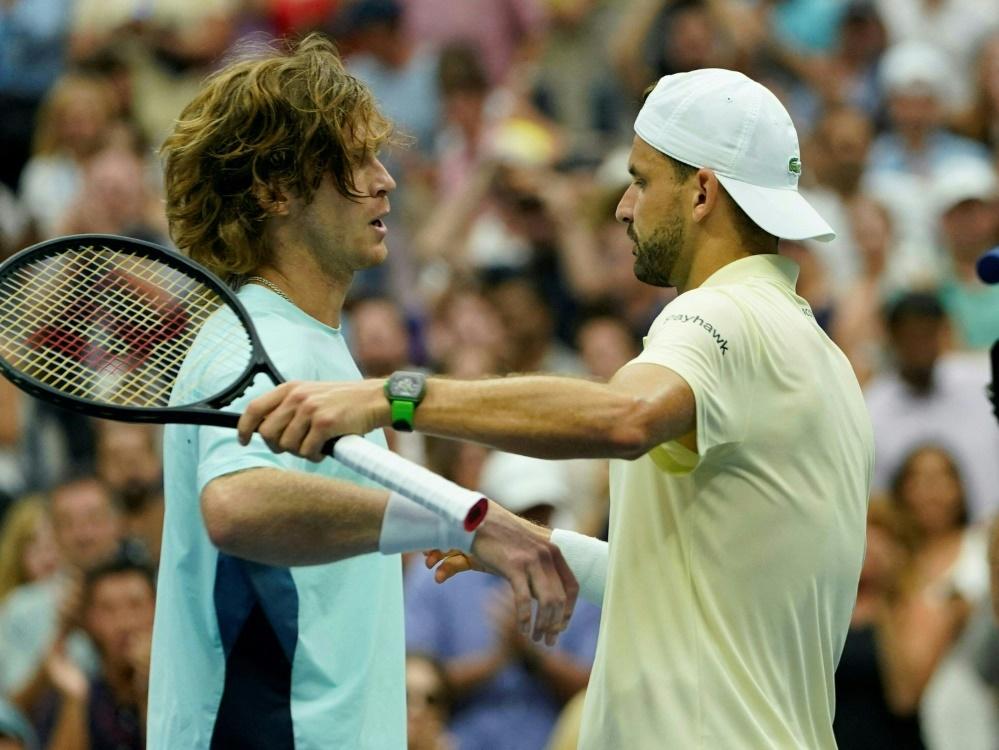 Shanghai 2023 - « Non, ce n’est pas de ta faute » : le fairplay de Rublev lors de son match contre Dimitrov 