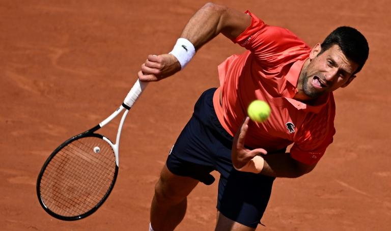Djokovic humilie Ebden et attend Nadal !