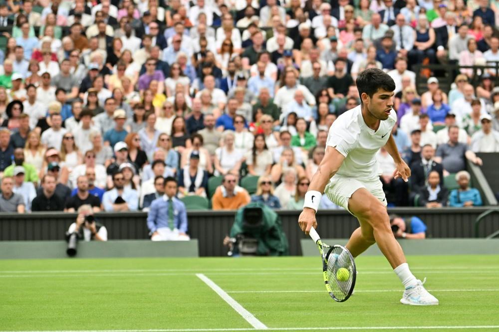 En costaud, Alcaraz prend les devants face à Djokovic !