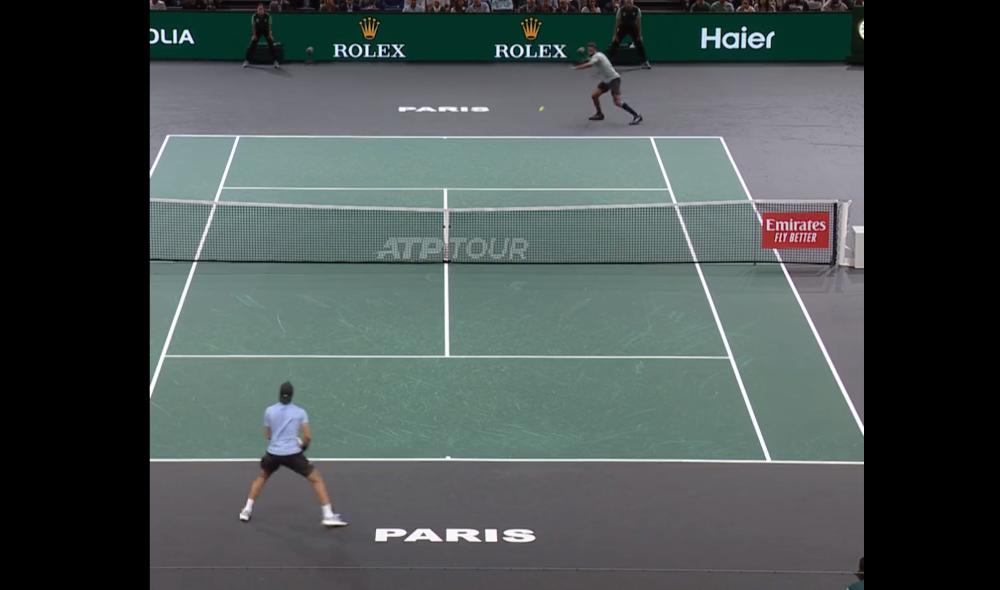 Magnifique point de Cerundolo face à Monfils à Paris-Bercy.