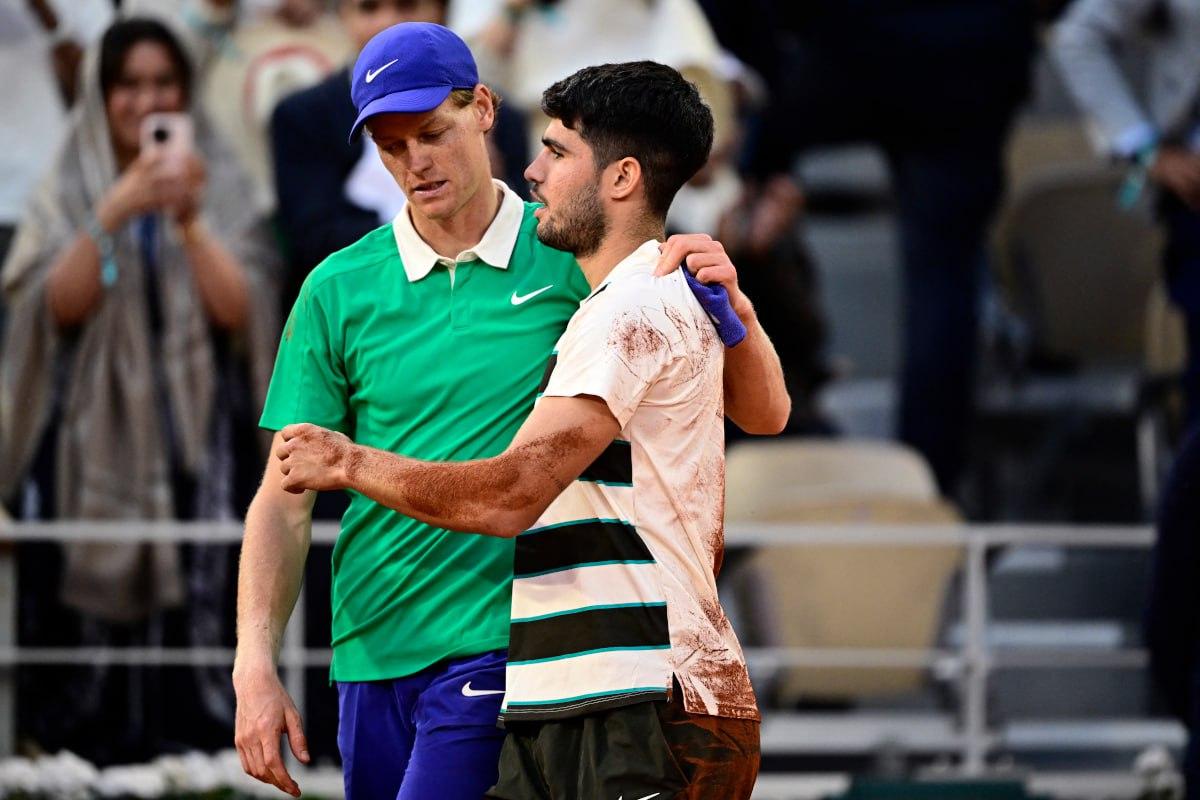 Noah ohromen finále Sinner-Alcaraz na Roland-Garros: „Nevím, jestli to byla PlayStation, ale hrálo se to na 10 000 za hodinu“