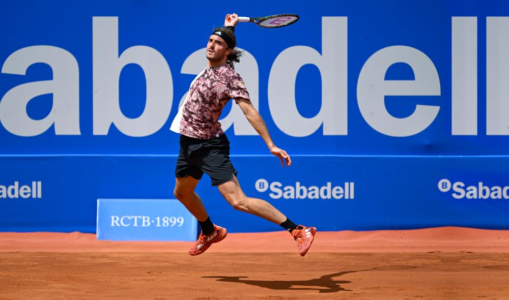 Tsitsipas attend Alcaraz en finale à Barcelone. Il vient de se défaire de Musetti sur l'ocre catalane.