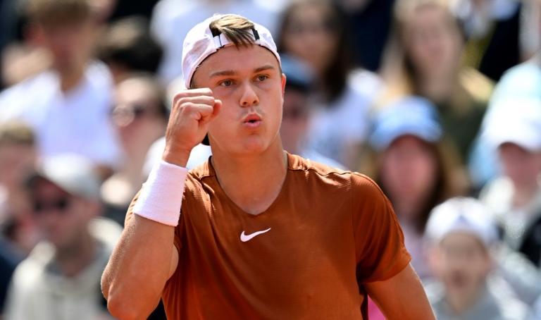 Rune a sauvé 4 balles de match pour conserver son titre à Munich ! Le Danois a compté 2 breaks de retard dans le 3e set face à Van de Zandschulp avant de progressivement inverser la tendance.
