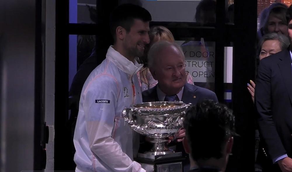 Rod Laver : Félicitation Novak 