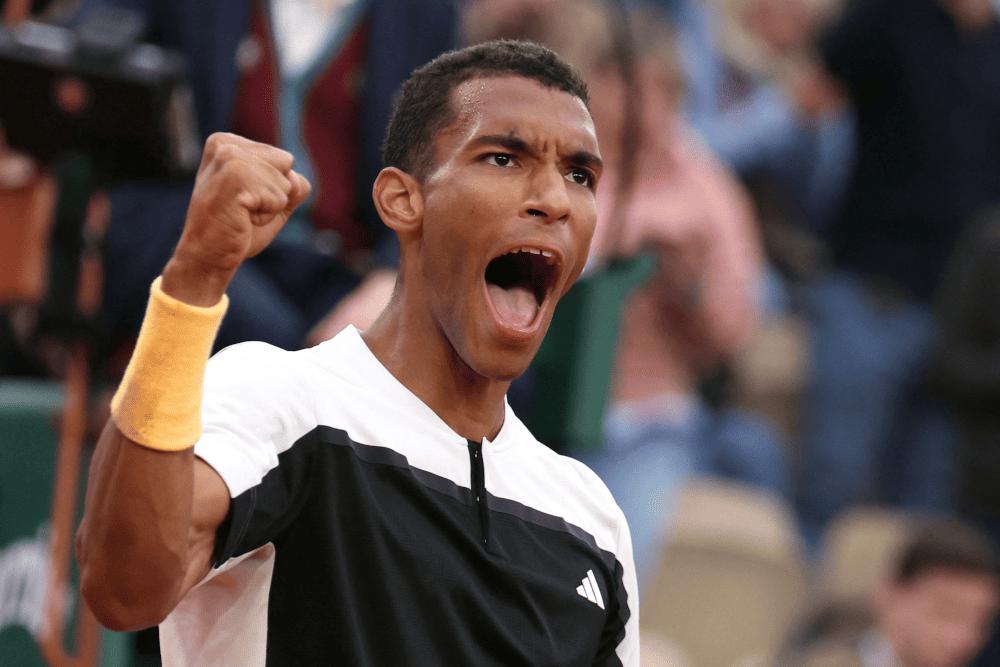 Félix Auger-Aliassime s’en sort de justesse à Bruxelles 
