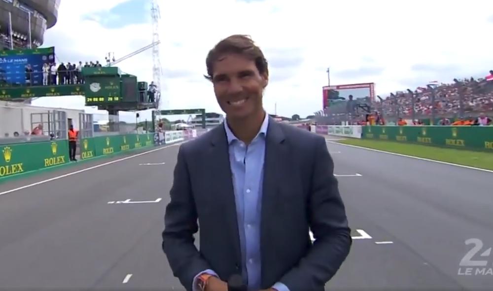 Nadal a donné le départ des 24h du Mans ce samedi d'un Pilotes, démarrez vos moteurs, en français dans le texte, qui l'a beaucoup amusé.