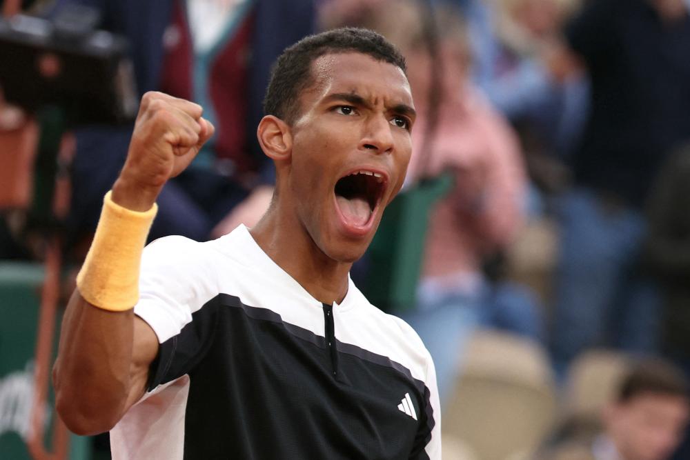 Auger-Aliassime hausse sérieusement le ton avant Alcaraz à Roland-Garros