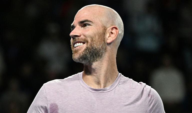 Mannarino postoupil do finále v Newportu a vrací se do top 100