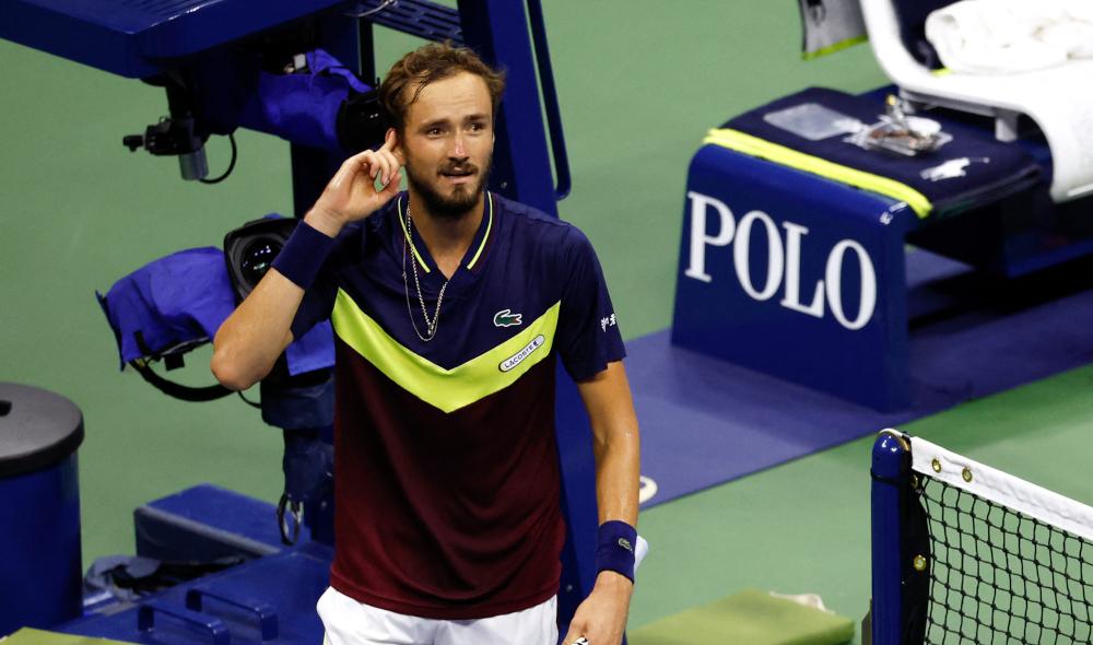 Vidéo - La « célébration saumon » de Medvedev après son titre à l’US Open 2021