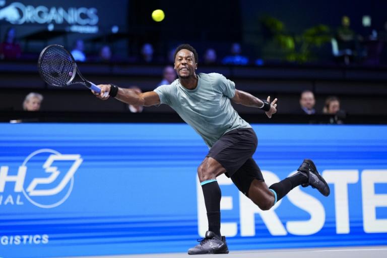 Vidéo - Monfils, roi du spectacle : le point fou qui a fait vibrer Vienne face à Schwartzman