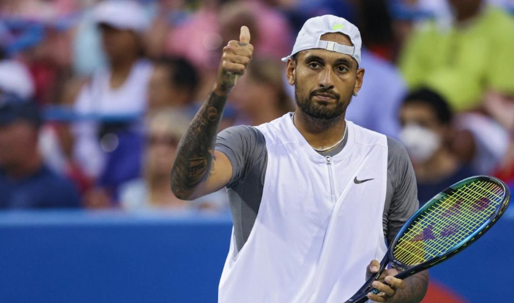 « J'ai eu un petit problème au genou », Kyrgios explique son forfait en simple à Washington