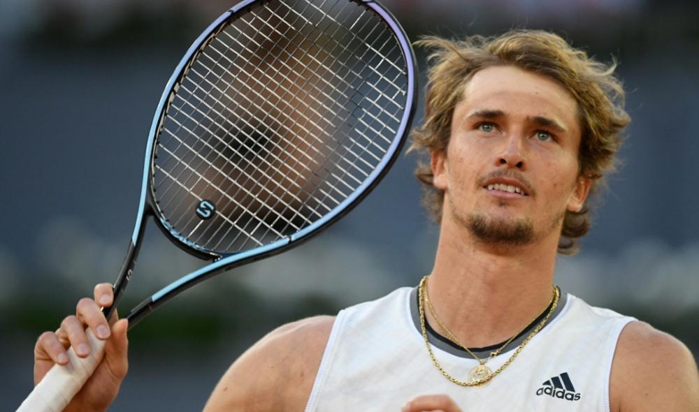 Zverev enchaîne face à Thiem et se hisse en finale 