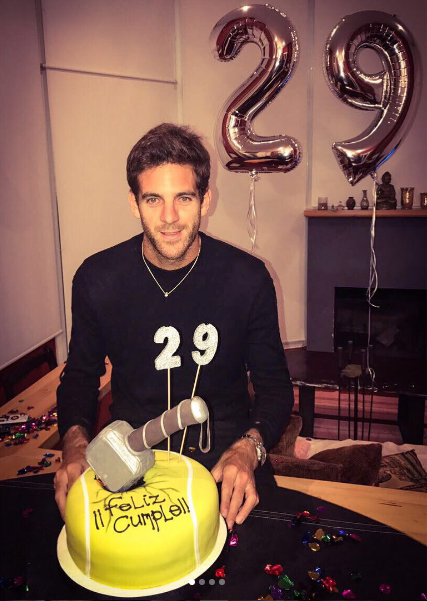 Del Potro a célébré son 29ème anniversaire ce week-end (il est né le 23/09/1988) en compagnie de sa famille, ses amis et sa petite amie.