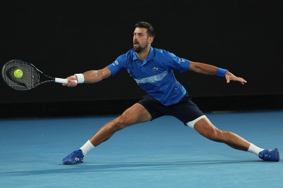 Connors vient au soutien de Djokovic : « Vous pouvez être sous assistance respiratoire et vous faire huer »