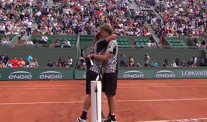 Superbe accolade entre Thiem et Zverev sur le Lenglen
