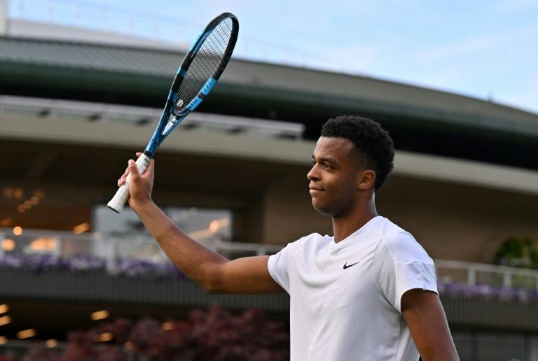 Mpetshi Perricard s’impose sur le fil pour son entrée en lice à Stuttgart