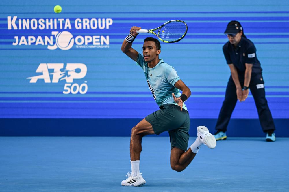 Auger-Aliassime takes a breath of fresh air in Basel!