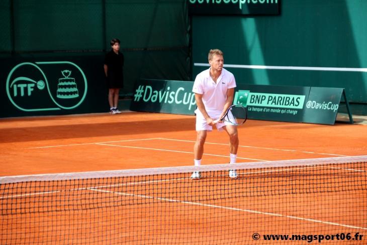 Le joueur monégasque Benjamin Balleret (ex-204e ATP, 3e tour à Monte-Carlo en 2006) arrête sa carrière et devient le coach de Gilles Muller.