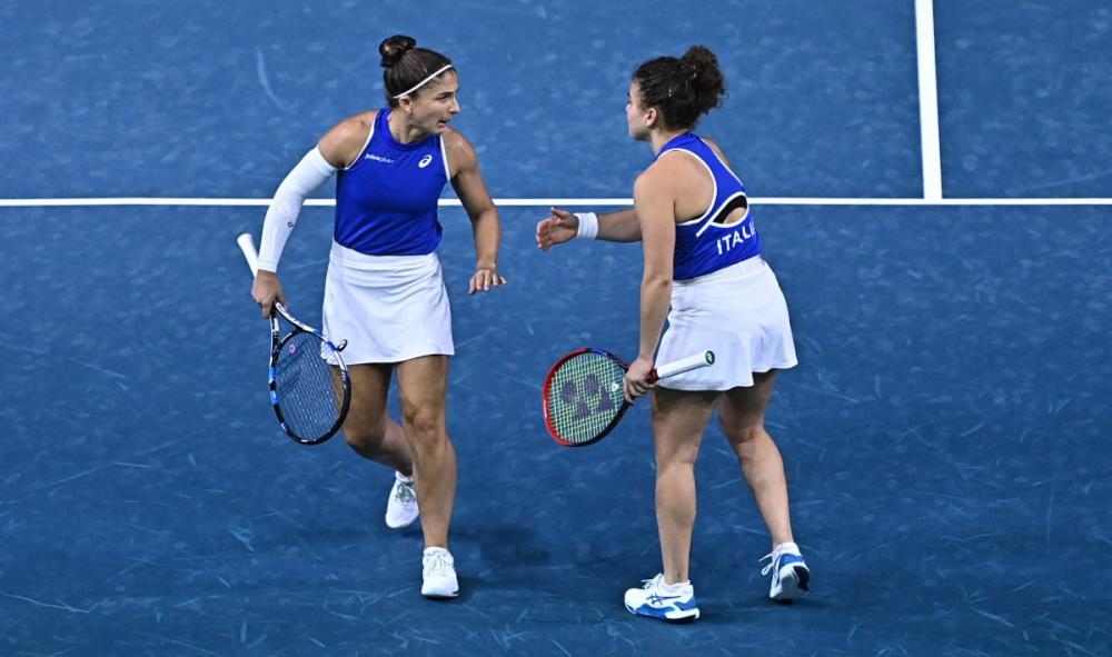 Vidéo - Le service cuillère d’Errani sur balle de match