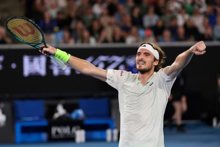 Tsitsipas : Mon objectif en 2024 est de remporter un titre en Grand Chelem et une médaille olympique.