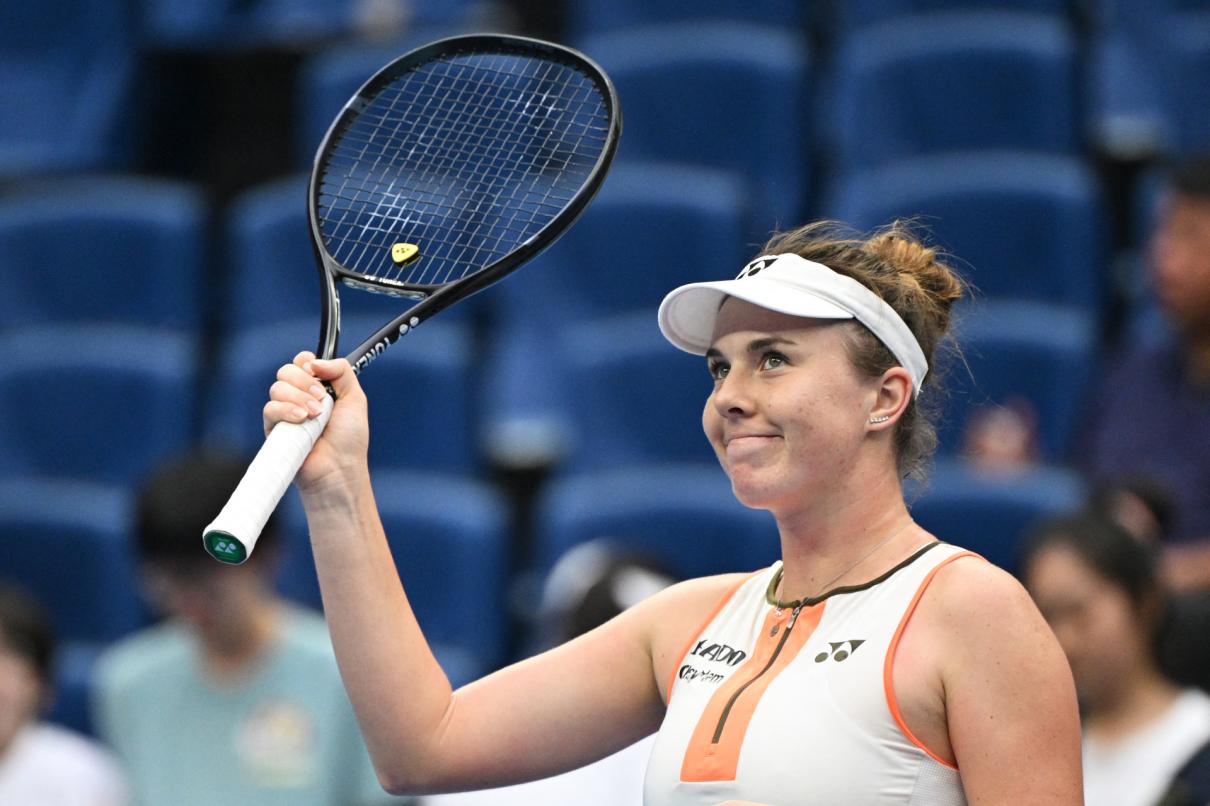 Trois balles de match sauvées et une première finale en WTA 1000 : Noskova écarte Pegula au bout du suspense à Pékin