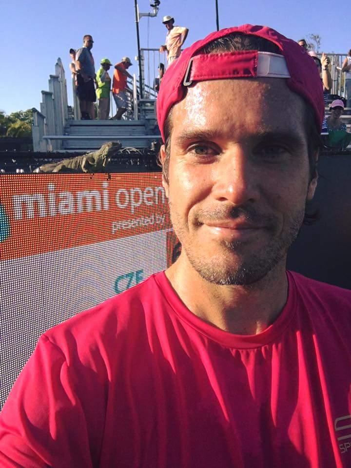 Insolite : Quand Haas prend un selfie ... avec un iguane 