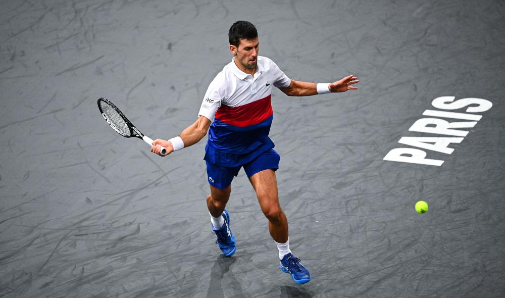 Djokovic bousculé mais qualifié à Paris-Bercy 