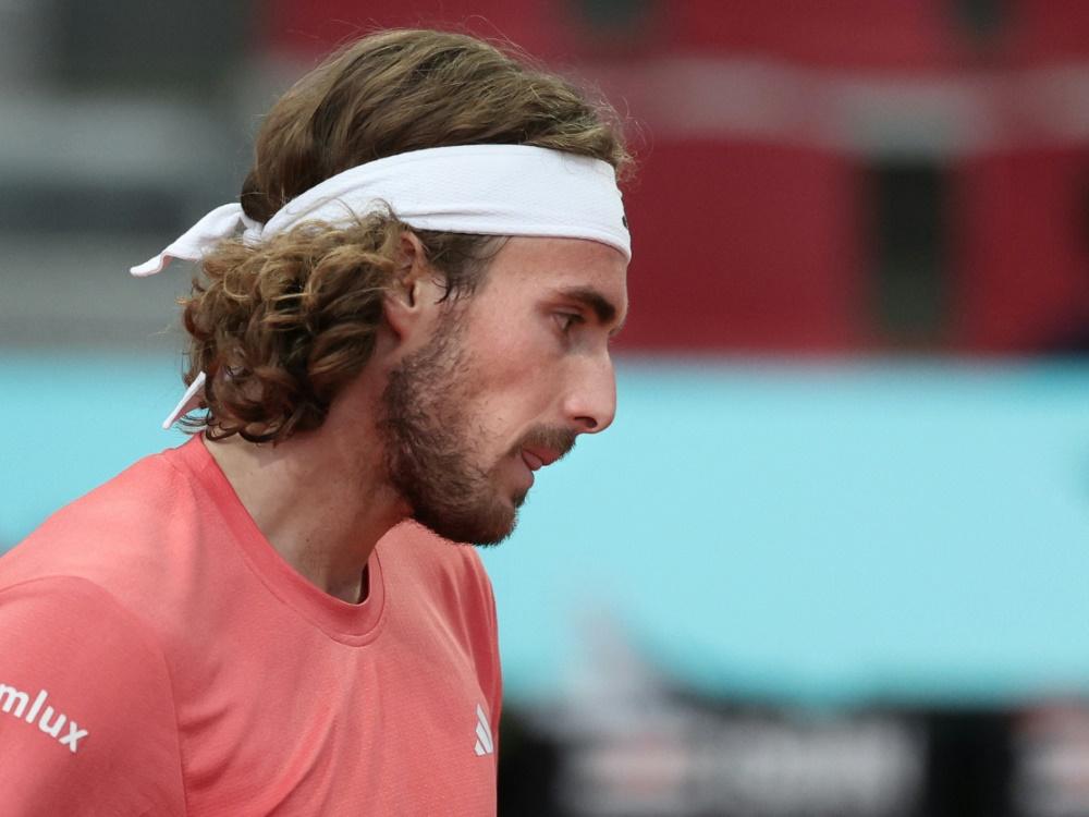 Battu par Jarry, Tsitsipas invoque un motif surprenant : “J’ai l’impression de lui avoir donné le match”