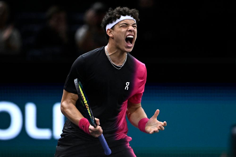 Shelton will not meet Djokovic at Paris-Bercy.