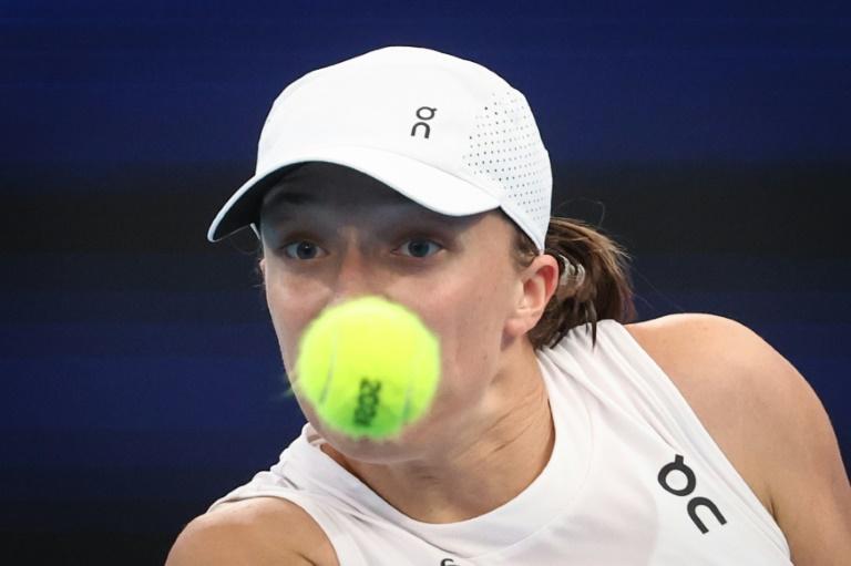 Swiatek déstabilisée par Nadal face à l’Espagne en BJK Cup